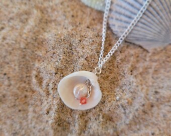 Natural Sea Shell Happy Lucky Leaf Pendant 