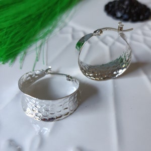 Hammered 925 Sterling Silver Hoop Earrings Concave Tapered Chic