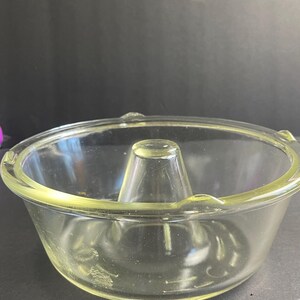 Glasbake Queen Anne clear glass baking pan,