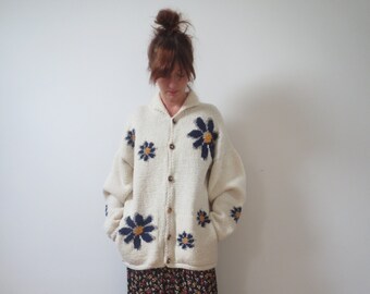 Vintage 1990s Pachamama daisy cardigan 100% wool hand made in Ecuador size XXL