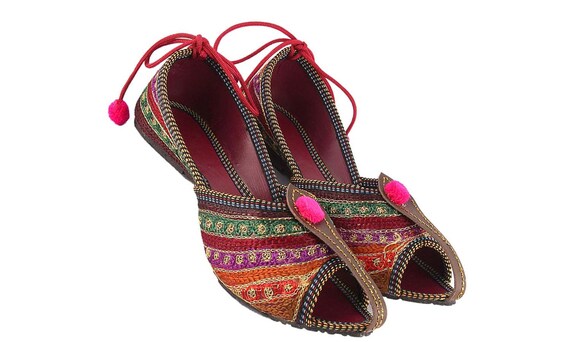 Indian Rajasthani traditional ethnic Jaipuri Embroidered Zari Work Slippers mojari juti shoes For Womens and girls Indian Rajasthani traditional ethnic Jaipuri Embroidered Zari Work Slippers mojari juti shoes For Womens and girls