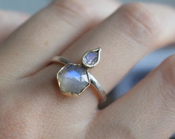 READY TO SHIP - Moonstone Ring - Yellow gold and Silver - Engagement Ring - One of a kind Ring - Boho Ring