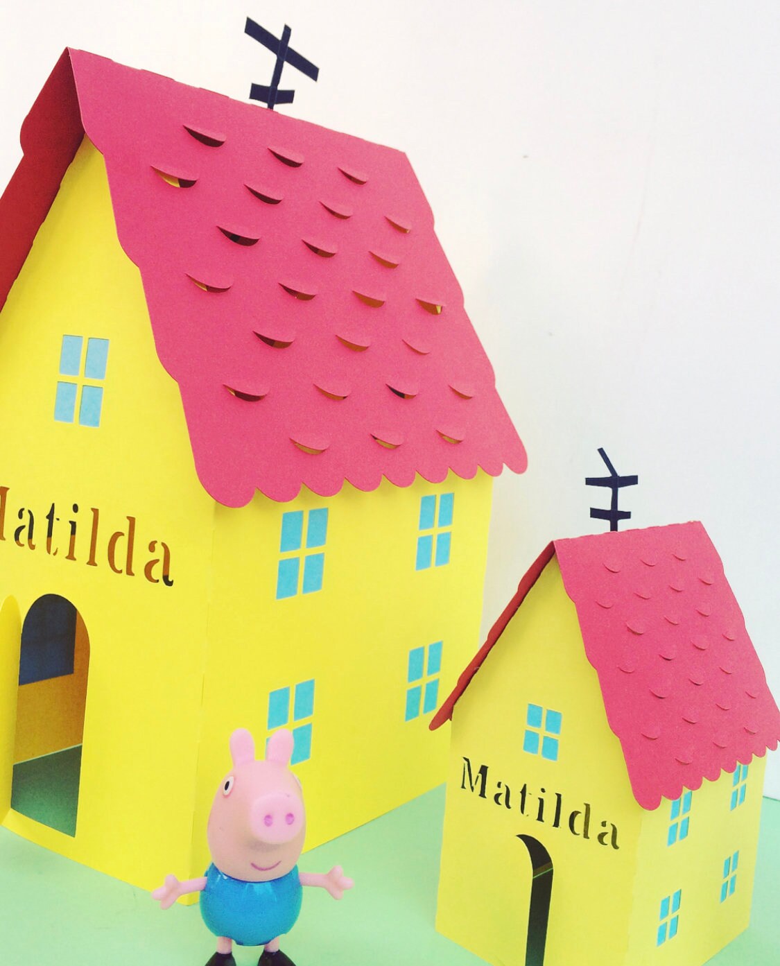 Modello 3d Paper House Peppa Pig Luminaries Lantern SVG Cricut | Etsy