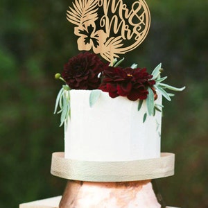 Tropical Wedding Cake Topper, Mr Mrs Cake Topper, Wreath Wedding Cake Topper, Mr & Mrs Rustic cake topper for wedding, Palm Cake Topper image 2
