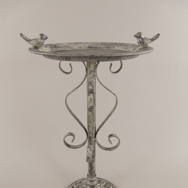 Vintage-Style Cast Iron Bird Bath with Flower-Shaped Basin