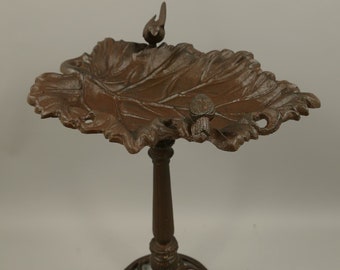 Antique Style Vintage Garden Bird Bath Iron Rustic