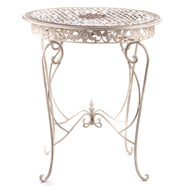 Un charme intemporel dévoilé : table de jardin en métal antique – un mélange parfait d'élégance et de durabilité pour votre havre de paix extérieur