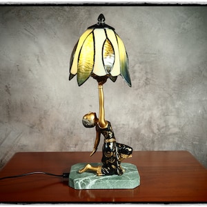 Vintage Art Deco Style Sculpture Lamp - Elegant and Timeless