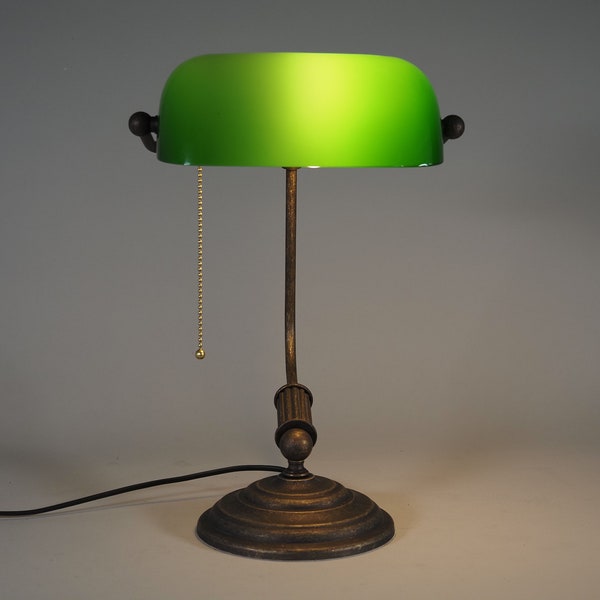 Elegante lampada da banchiere in stile vintage: un'aggiunta senza tempo al tuo arredamento in stile Art Déco