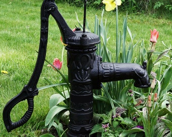 Classic Hand-Pumped Water Solutions: Antique Handles, Garden Pumps, Fountain Elegance