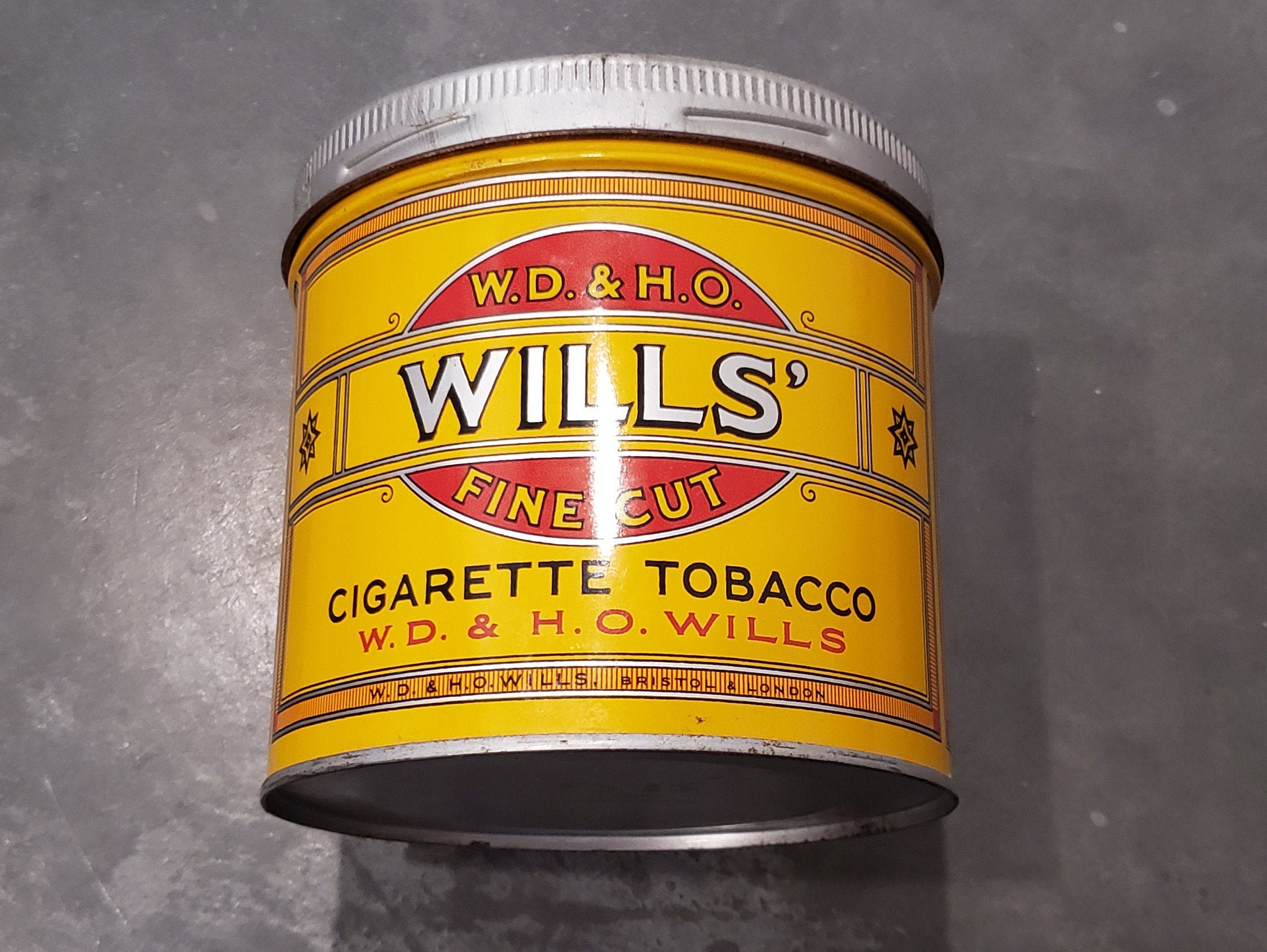 W.D. & HO Wills Fine Cut Cigarette Tobacco Tin - Excellent Condition