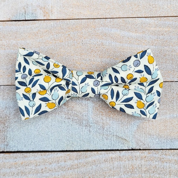 Whispy Blue and Yellow Floral Clip On Bow-Tie, Little Boys Clip On Bow Tie, Blue Floral Boys Bow Tie, Toddler Bow Tie, Boys Floral Bowtie