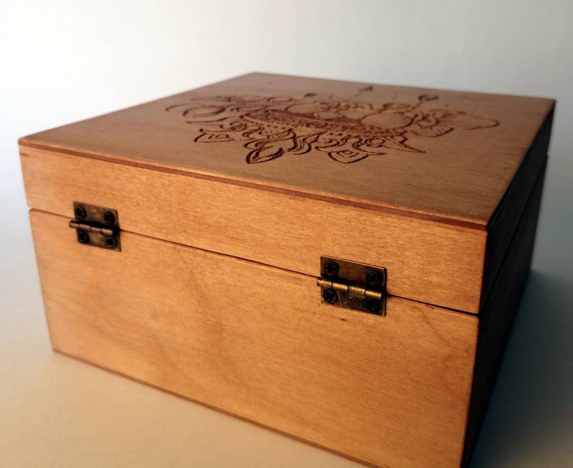 Wooden Keepsakes Box. Engraved on Top With Crown With Jewellery and