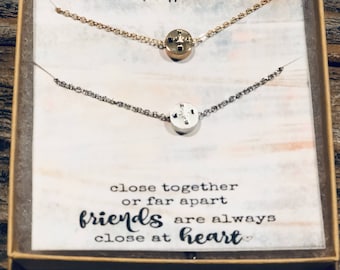 Dainty Best friend necklace, compass necklace, gift  best friend, best friend gift, 2 necklaces, pair of necklaces for friends, necklace set