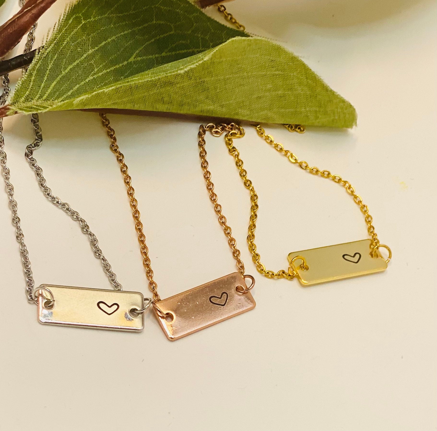 Dainty Best friend necklace, heart necklace, gift best friend, best fr –  Little Happies Co