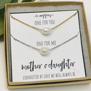 Pearl Necklace, Mother & Daughter Necklaces, heart necklace, gift for mom, mom jewelry, 2 necklaces, mom and daughter necklace