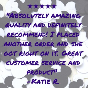 Puede incluir: Cinco estrellas y una rese&ntilde;a de un cliente sobre un fondo blanco y negro con una cita que dice "ABSOLUTELY AMAZING QUALITY AND DEFINITELY RECOMMEND! I PLACED ANOTHER ORDER AND SHE GOT RIGHT ON IT. GREAT CUSTOMER SERVICE AND PRODUCT" -KATIE R.