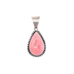 Navajo Handcrafted Pink Conch Shell Pendant