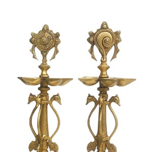 Messing Shankh Chakra Lampe