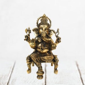MohanJodero Elegant Brass Ganesha Idol