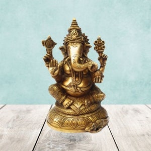 MohanJodero Elegant Brass Ganesha Idol