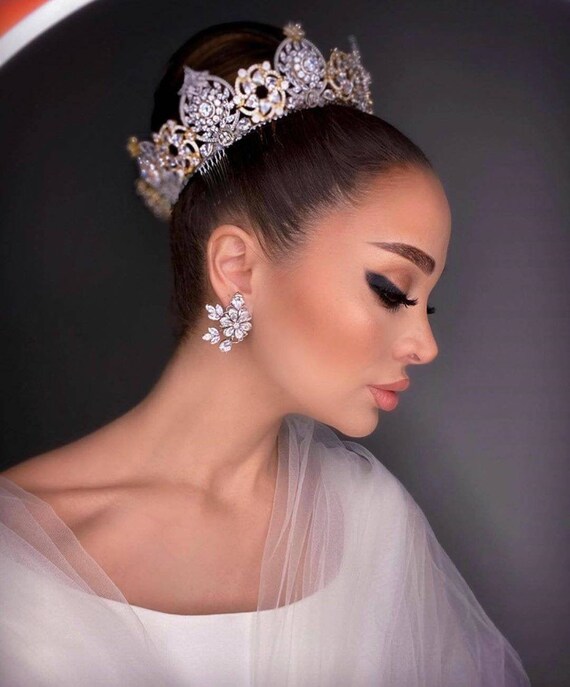 Hochzeit Tiara Gold Braut Krone Bun Frisur Etsy