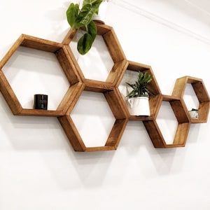 hexagon shelves / wall decor /honeycomb shelves / rustic shelves / floating shelves / hexagon floating shelves / hexagon shelf