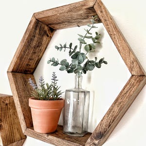 Hexagon shelf / Floating shelves / hexagon shelves / floating shelves / wood shelves