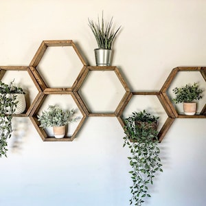 Set of 6 hexagon shelves / wall decor /honeycomb shelves / rustic shelves / floating shelves / hexagon floating shelves / hexagon shelf