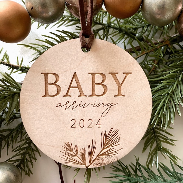 Baby announcement Christmas ornament / Christmas ornament / baby announcement disc /  wooden birth announcements