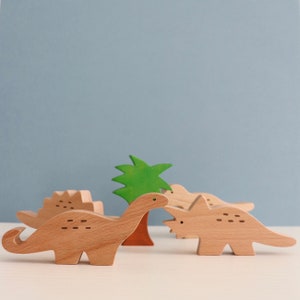 Wooden Dinosaurs / Wooden dino toys