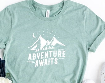 The Adventure Awaits Camping/Touring Travel  Novelty Gift T-ShirtCaravan