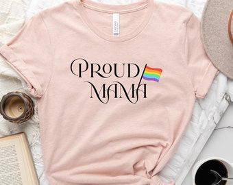 T-shirt Proud Mama regenboogvlag (LGBTQI+ Pride, uniseks maten)