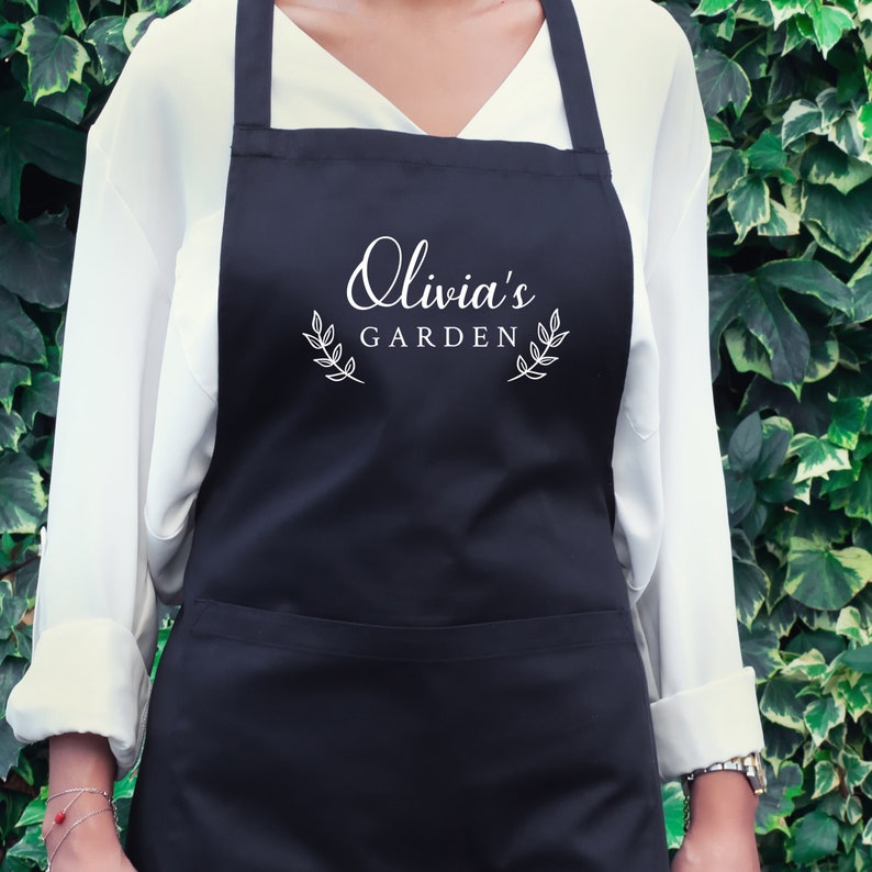 Personalised Gardening Apron, Garden Hobby Apron Gift for Her mom image 2