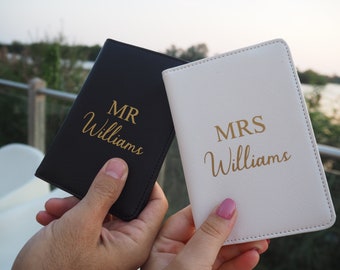 Mr and Mrs Wedding Personalised Passport Holders and Luggage Tags, Engagement Travel Gift, Destination Wedding Honeymoon Valentines Gift