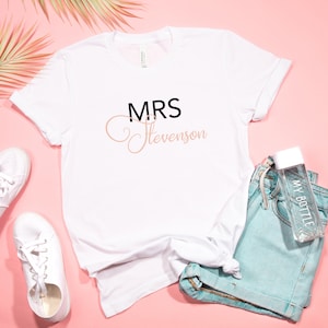 Personalised Mrs T-shirt for Honeymoon, Bride to be New Surname Shirts, Honeymoon gift for her, Couple&#39;s Shirts, Wedding Party Shirts