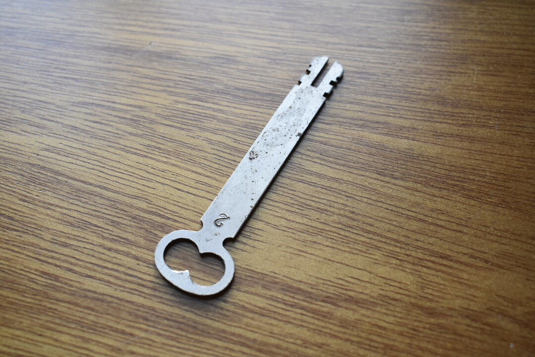 Medium Key Medium Scale Mid Century Mechanical Key - Steampunk Key - Etsy