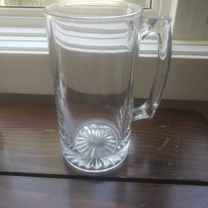 Classic Heavy Beer Glass - All American Beer Modern Design - Cafe Kitchen -  Pubware