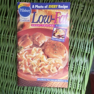 Low Fat Classic Cookbook - Pillsbury Reference - 1996 Softcover