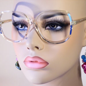 VINTAGE SILVIA Eyeglasses Frame Made in Hong Kong