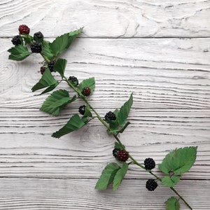 Faux handmade blackberry branch Artificial bramble garland Berry wedding centerpiece Plant for home decor Table decorations