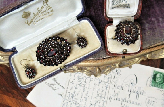 Beautiful Antique Bohemian Garnet Jewellery Set-Bo