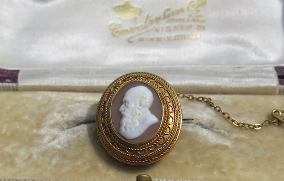 Antique Carved Shell Cameo With A Portrait Of A V… - image 5
