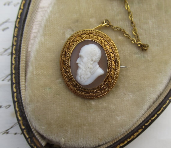 Antique Carved Shell Cameo With A Portrait Of A V… - image 1