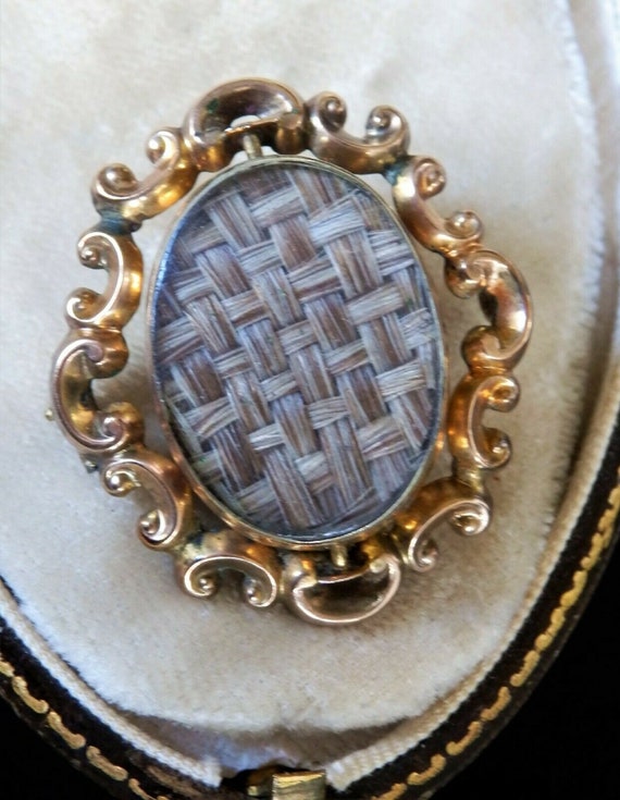 Antique Victorian Memorial Hair Locket Double Side