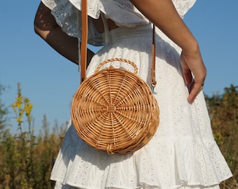 Round Rattan Bag, Boho Straw Purse, Bali Bag, Handwoven Crossbody Bag, Straw Circle Bag, Wicker Bag, Natural Leather Bag, willow basket