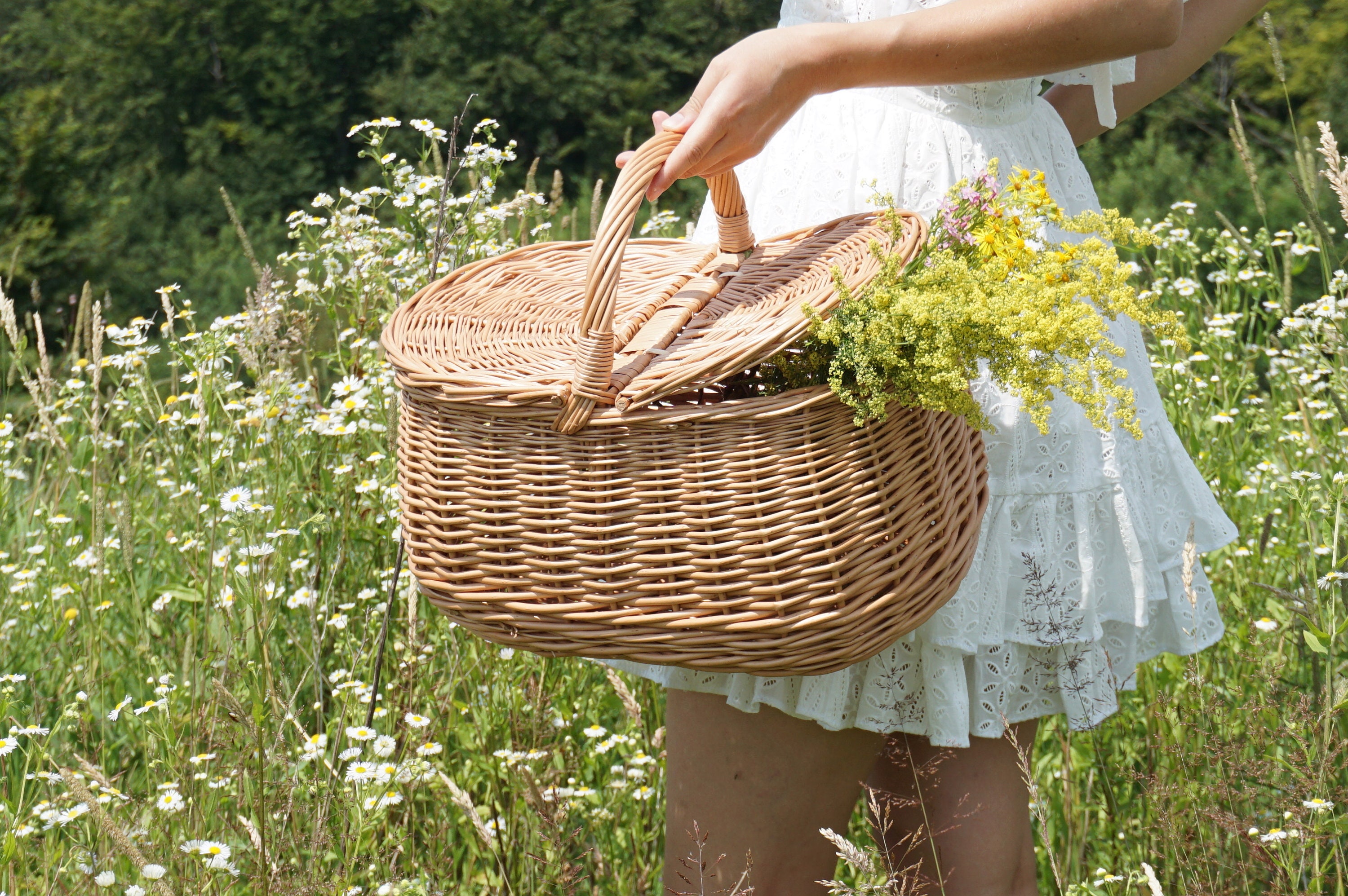 予約 Picnic Time Willow Heart Basket with Deluxe Service for Two by Picni