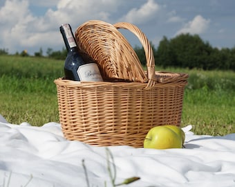 Personalized Small Wicker Picnic Basket with lid for Two. personalized gift