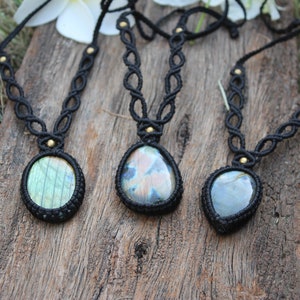 Black Macrame Necklace with Natural Labradorite Stone and Brass beads,Labradorite Macrame Necklace ,Free Length,Macrame Jewelry,Gift