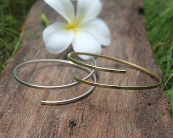 Minimal Arm Band,Arm Cuff,Spiral Arm Band,Armlet,Spiral Armlet,Brass Arm Cuff,Arm Band,Adjustable Arm Band,Festival Jewelry,Gift for her,B20